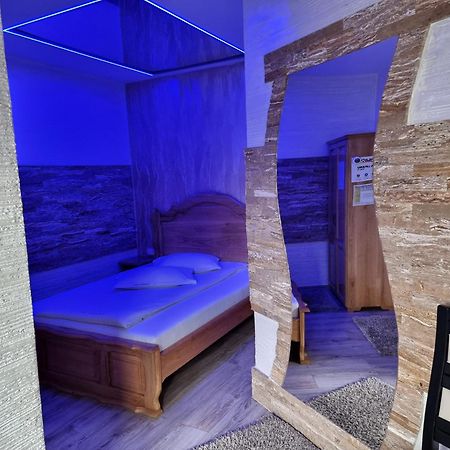Casa Lipianu Hotel Târgu Jiu Room photo