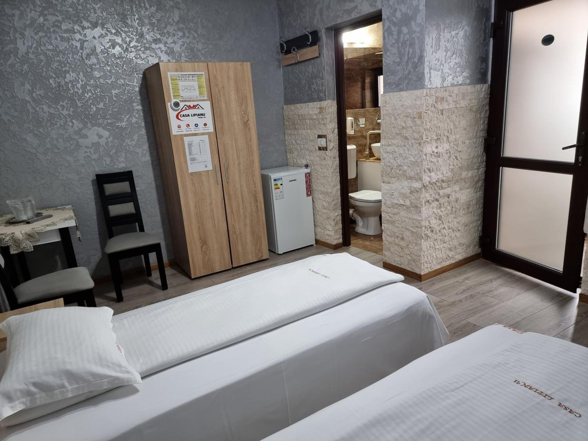 Casa Lipianu Hotel Târgu Jiu Room photo