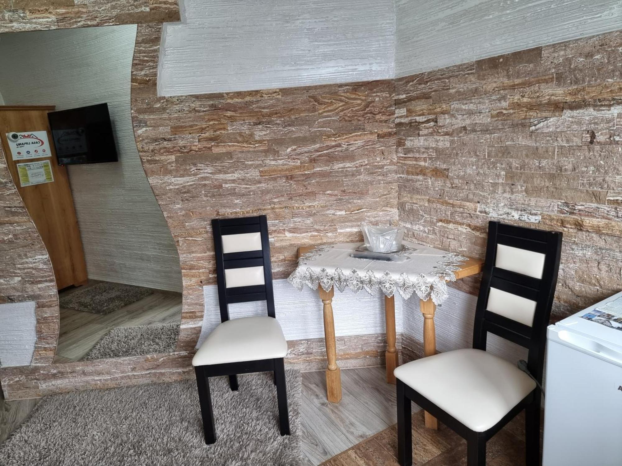 Casa Lipianu Hotel Târgu Jiu Room photo
